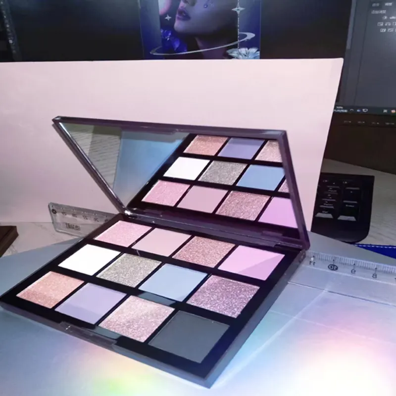 12 farieb Multifunkčná paleta tváre